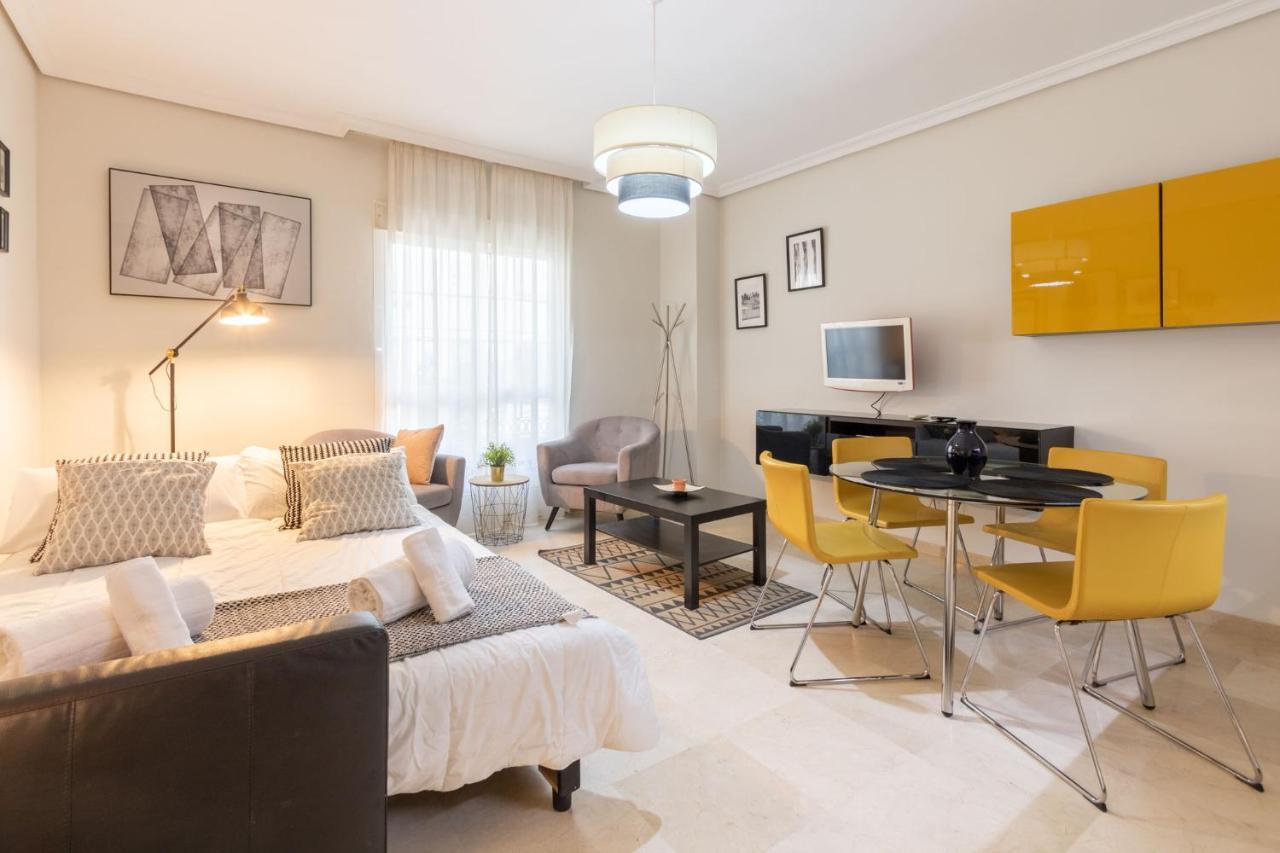 Apartament San Jacinto Triana Deluxe By Valcambre Sewilla Zewnętrze zdjęcie